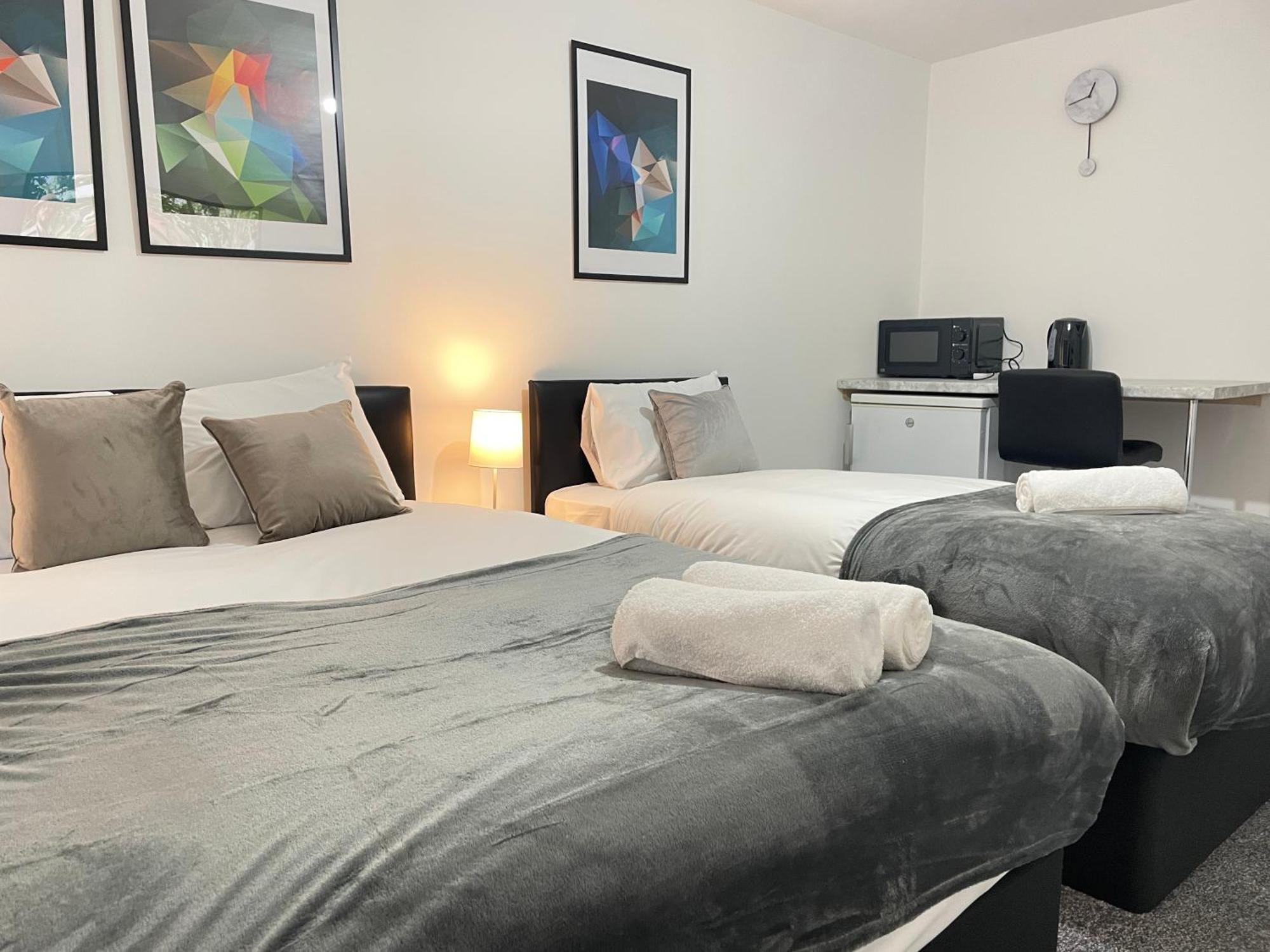 4 Bedroom 2 Bathroom Shared House - Near Bhx And Nec Birmingam Exterior foto